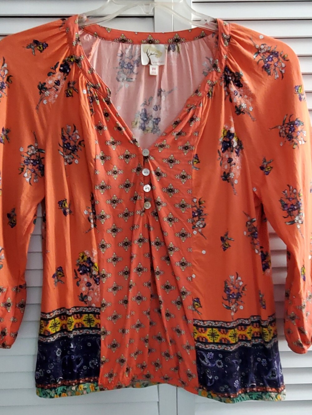 Fig and Flower Coral Floral V-Neck Button Tunic Top- Sz M